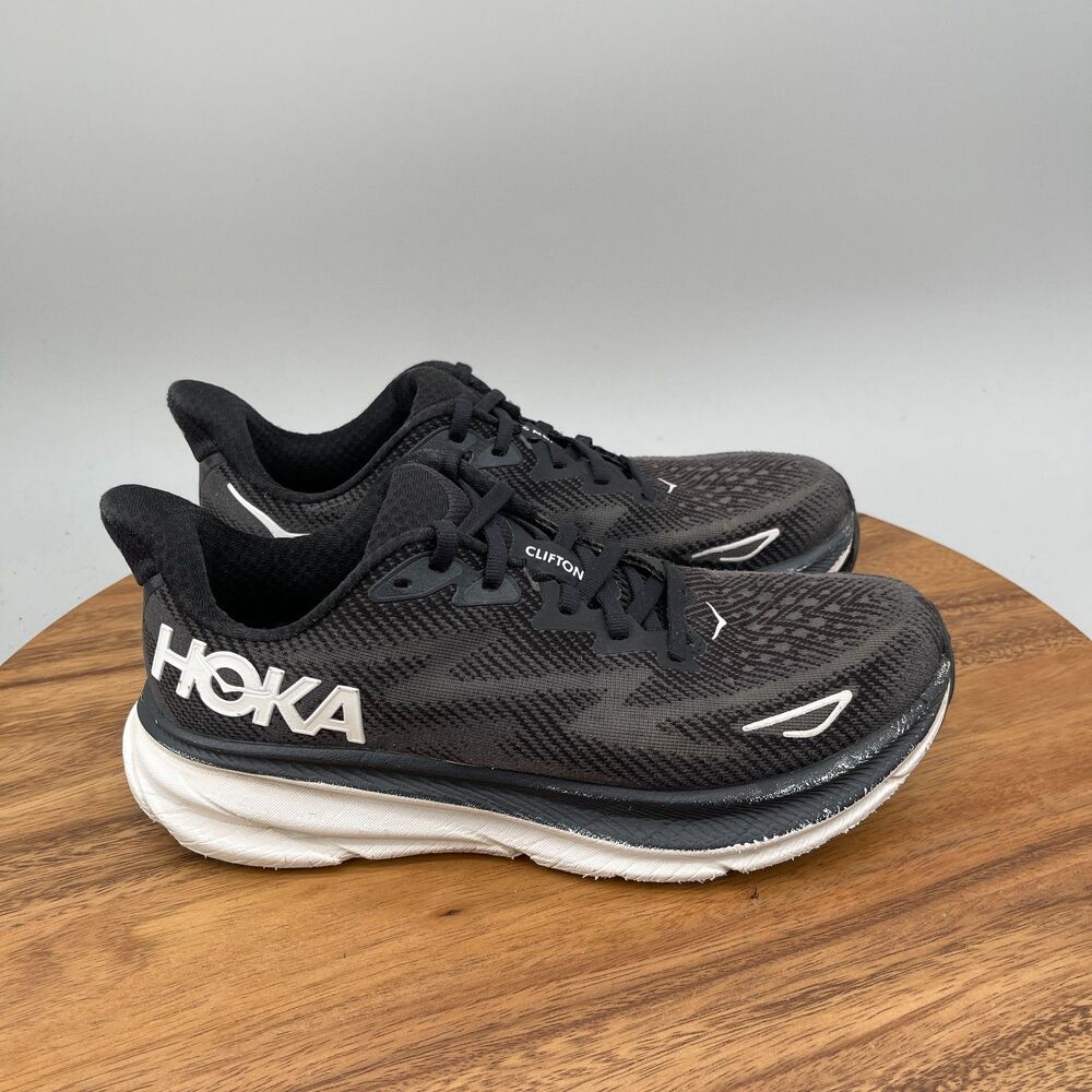 Hoka One One Clifton 9 Shoes Womens Size 7.5 B Black Running Comfort Walking Gym